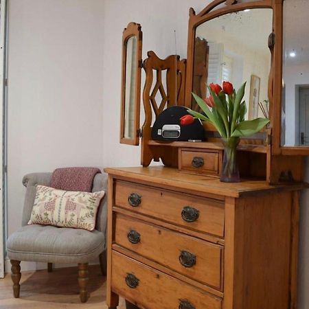 The Snug Entire Home Sleeps 2, Stratford Upon Avon Shottery المظهر الخارجي الصورة