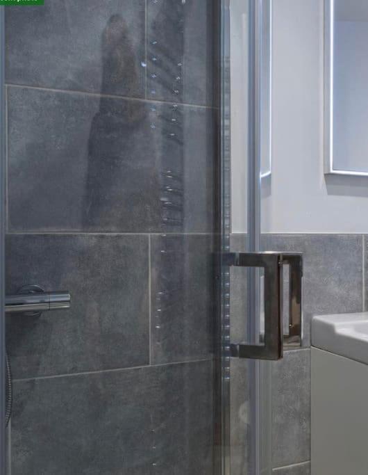 The Snug Entire Home Sleeps 2, Stratford Upon Avon Shottery المظهر الخارجي الصورة