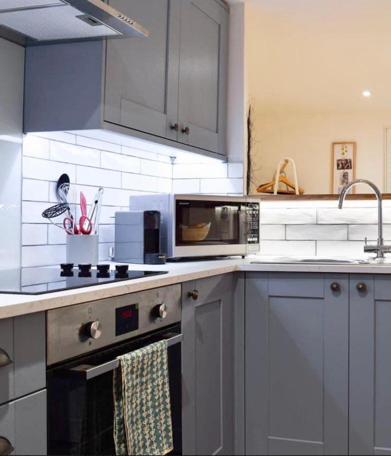 The Snug Entire Home Sleeps 2, Stratford Upon Avon Shottery المظهر الخارجي الصورة